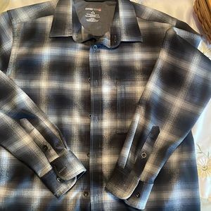 SwissTech Shirt Mens Dark Gray & White, Button Up Long Sleeve/Pocket Casual